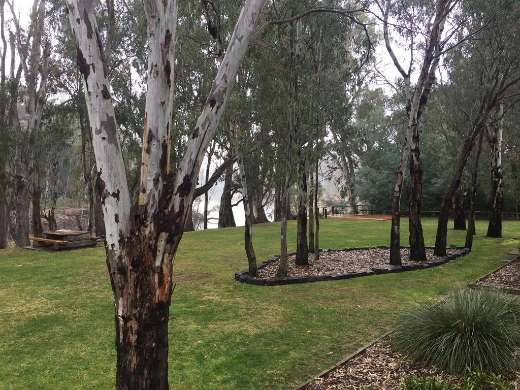 Riverspa Apartments Moama Buitenkant foto